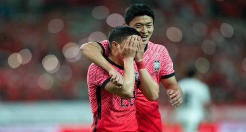 "بكى من أجل وطنه".. عندما حرّكت "النخوة" دموع كون تشانج أمام مصر